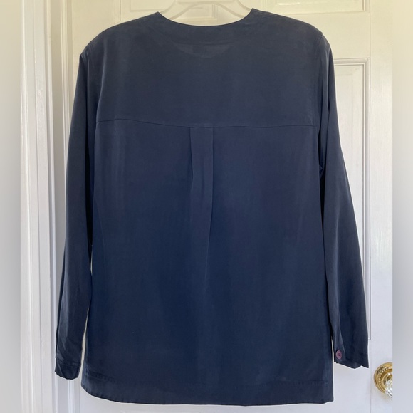 Navy blue silk blouse by a Rafaella size large - Picture 3 of 8